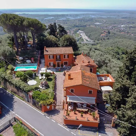 Holiday home Casale Belvedere 